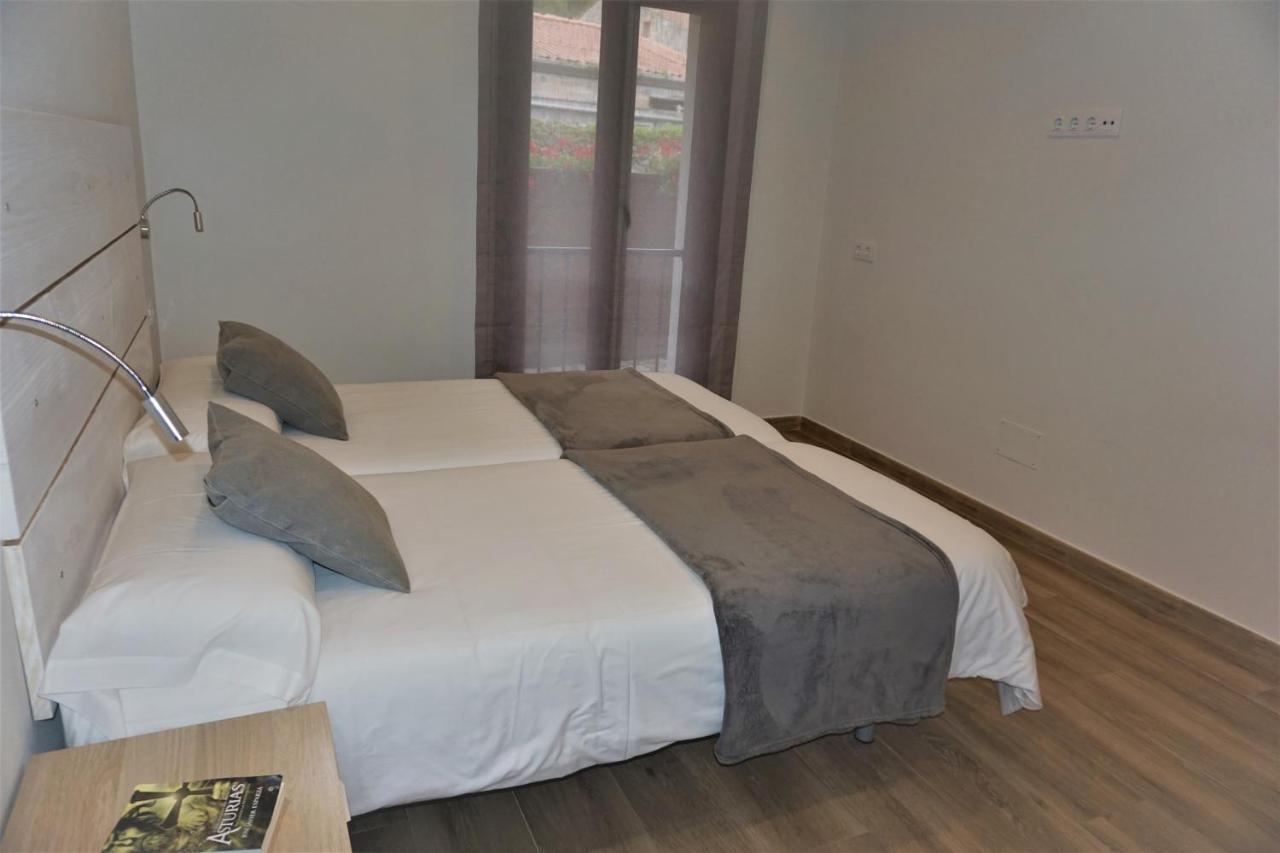 לאנס Apartamentos La Playina מראה חיצוני תמונה