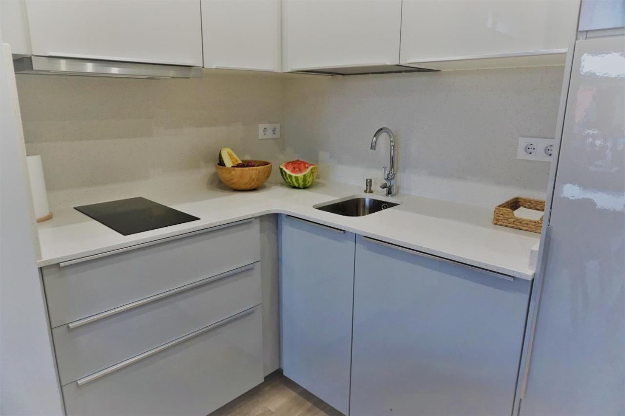 לאנס Apartamentos La Playina מראה חיצוני תמונה