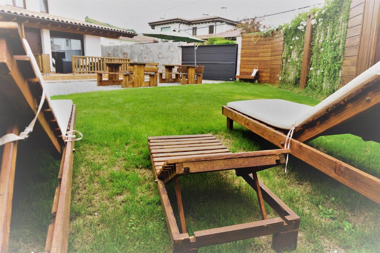 לאנס Apartamentos La Playina מראה חיצוני תמונה